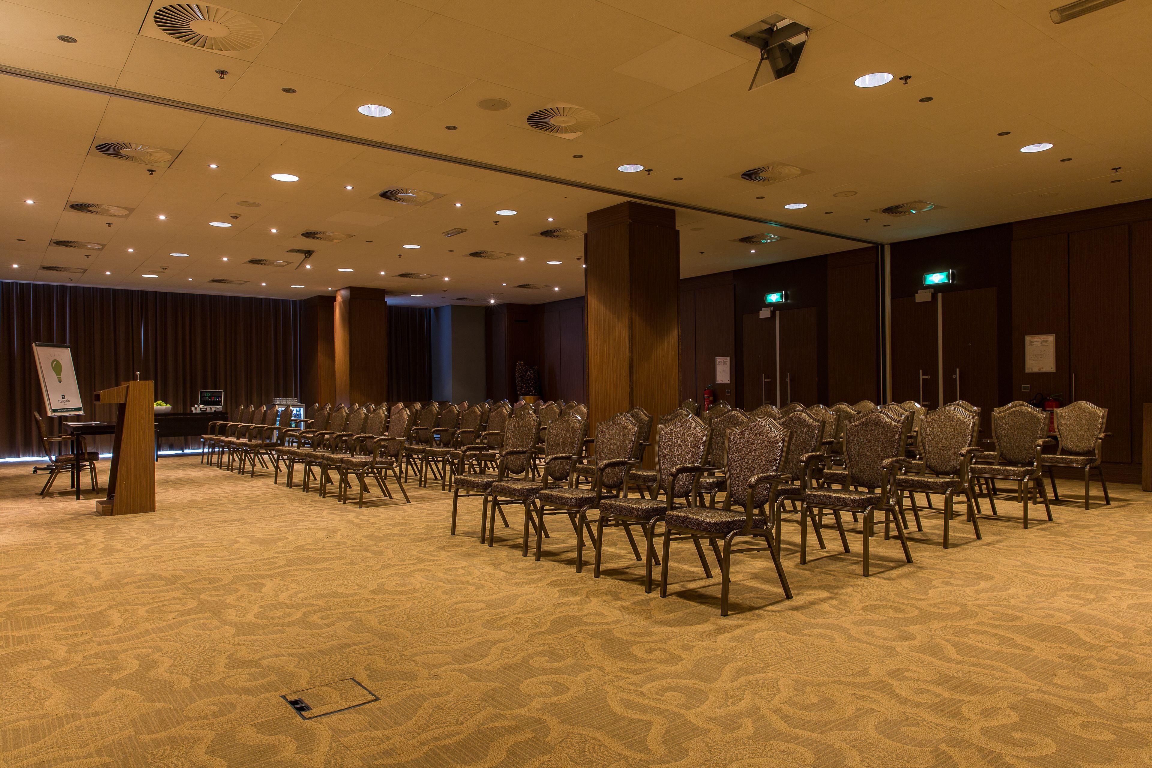 Leonardo Babylon Hotel 4*