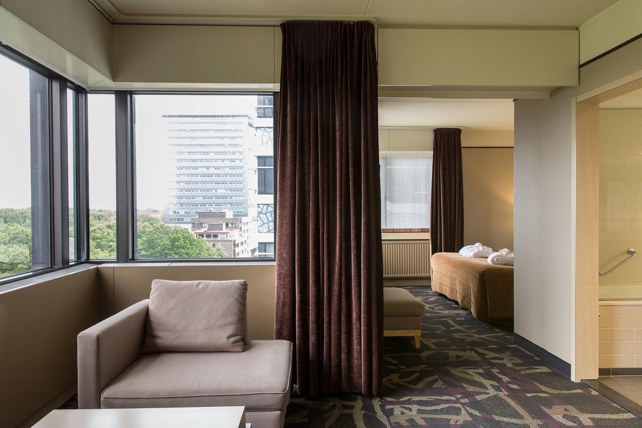 Leonardo Babylon 4* Den Haag